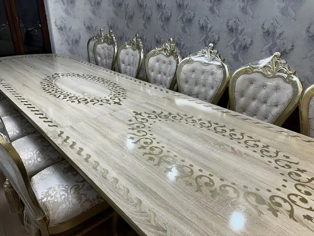 Стол со стульями, Бохтар (Курган-Тюбе)