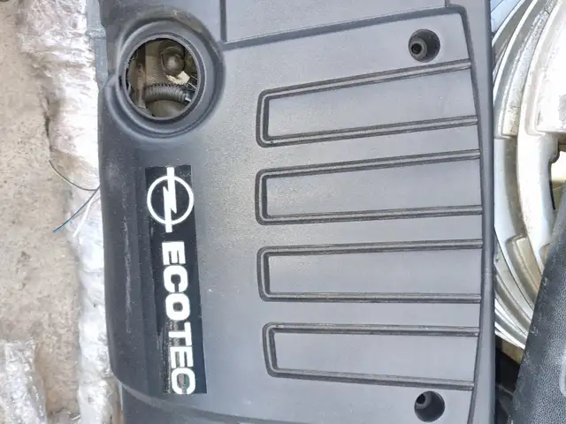 Кришкаи болои матор 1.8 Opel, Хуҷанд