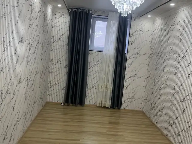 2-комн. квартира, Цокольный этаж, 61 м², 1 мкр, Турсунзаде