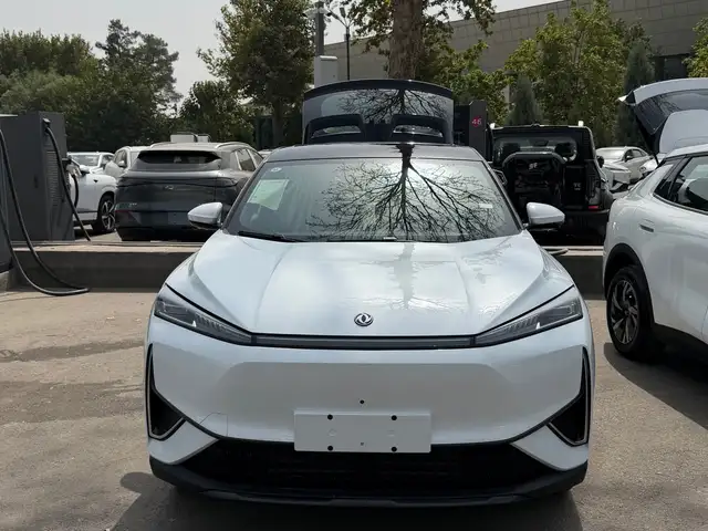 Dongfeng L7