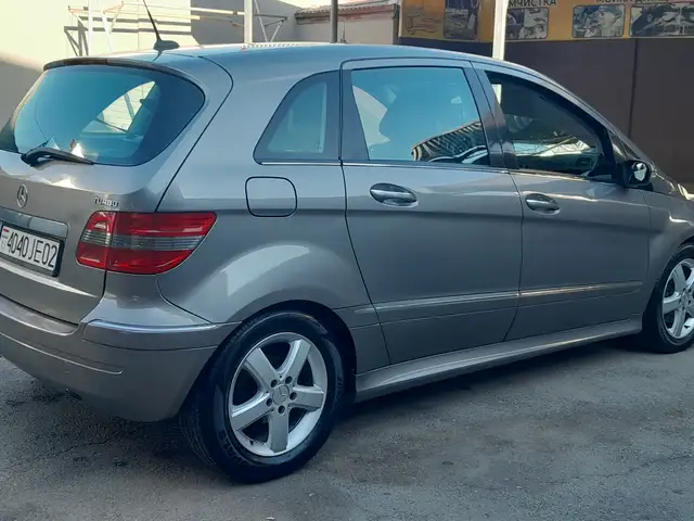 Mercedes-Benz B class