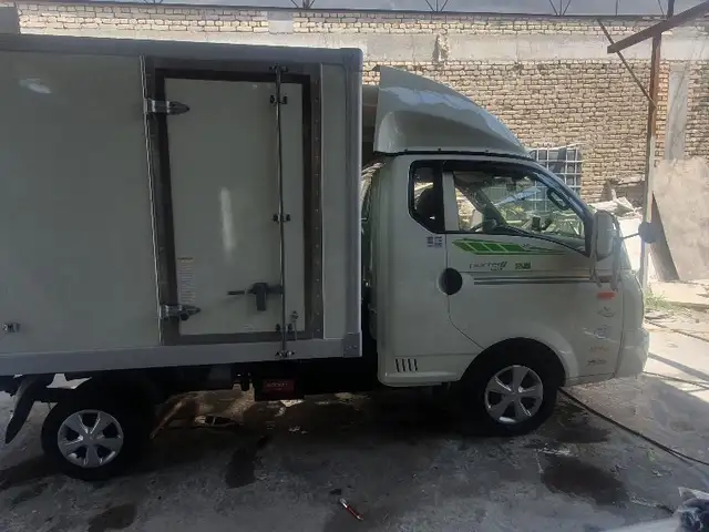 Бортовой автомобиль, 2016, Худжанд