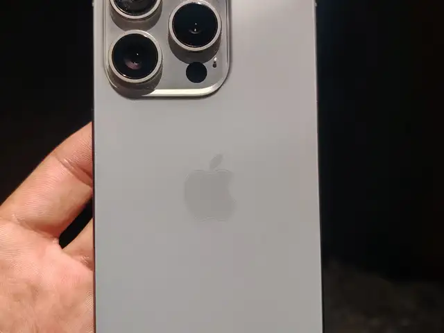 Apple iPhone 15 Pro, 256 gb, Natural Titanium, Душанбе