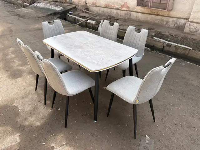Стол и стулья, Душанбе