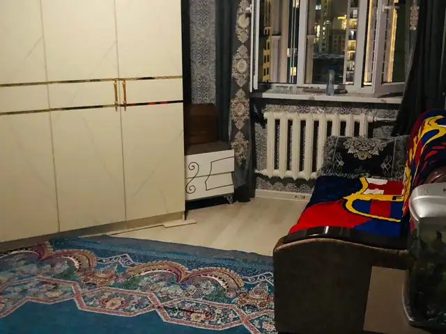Комната в 3-комн. квартире, 14 этаж, 100м², И. Сомони, Душанбе