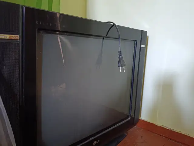 Телевизор, Бобоҷон Ғафуров