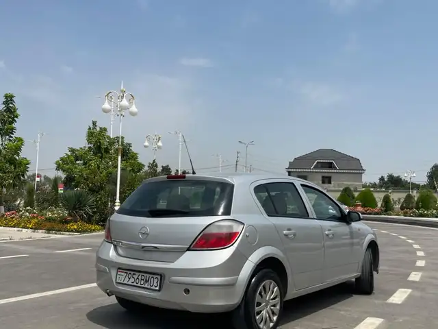 Opel Astra H