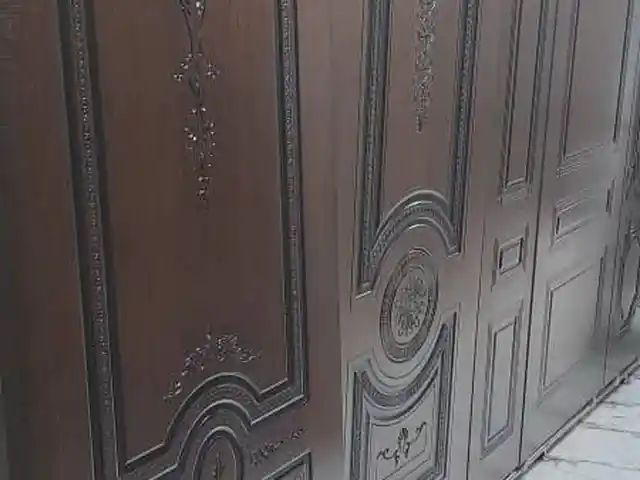 Дверь, Душанбе