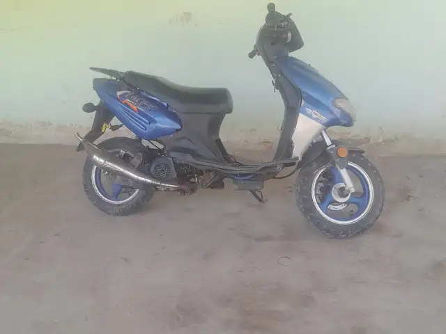 Скутер, Яван