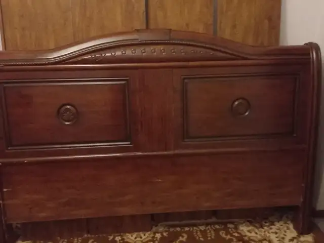Кровать, Душанбе