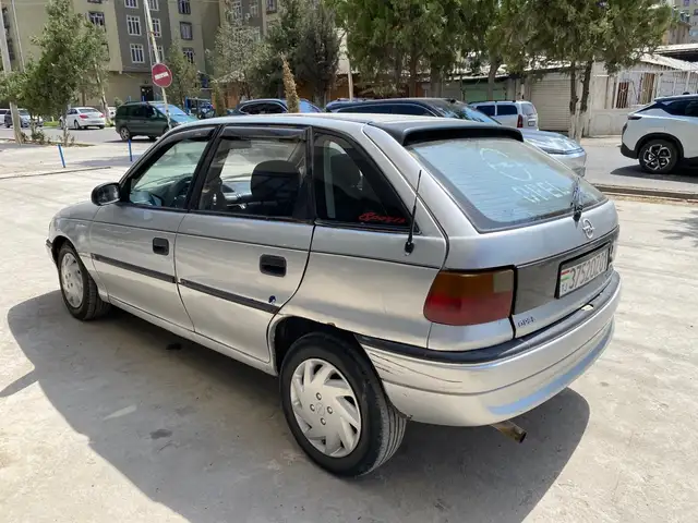Opel Astra F
