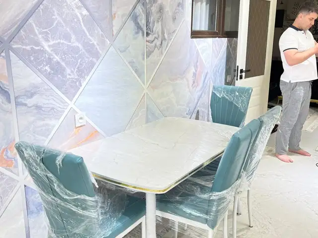 Стол и стулья, Душанбе