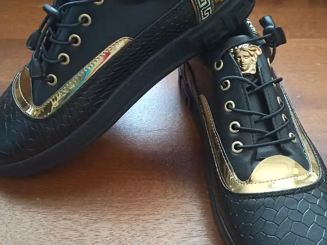 Кроссовки Versace, Душанбе