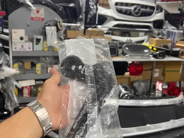 Крепление бампера на Toyota avalon 2022, Душанбе