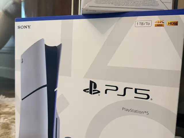 Игровая приставка Sony PlayStation 5 Slim 1TB+ дисковод+ 2 оригинальных DualSens, Душанбе