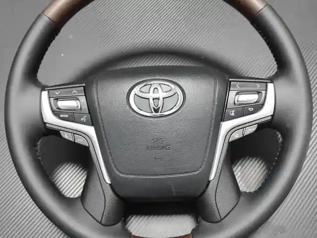 Руль на Toyota Land Cruser 200, Душанбе