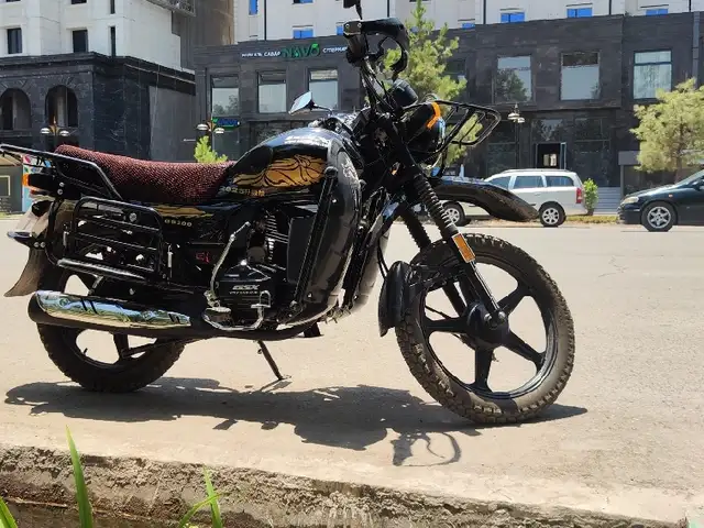 Мотоцикол Suzuki GSX 200, Бохтар (Курган-Тюбе)