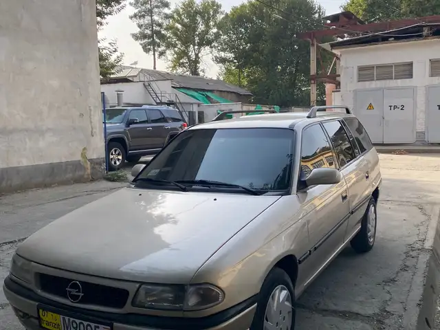 Opel Astra F