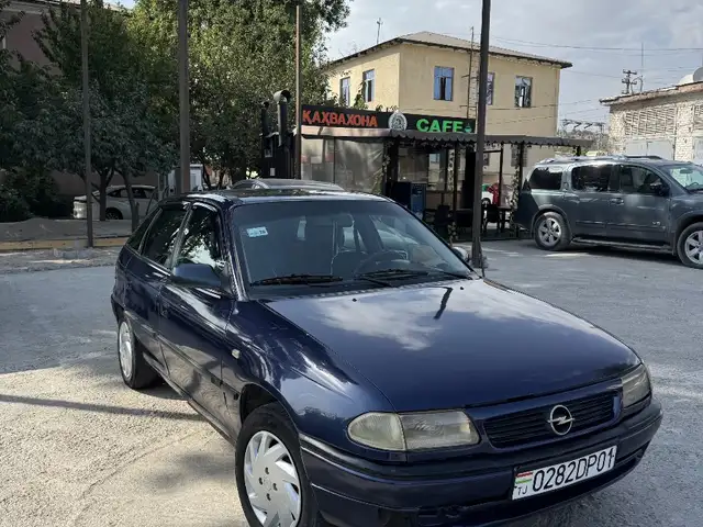 Opel Astra F