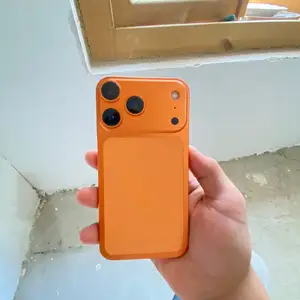 Apple iPhone 17 Pro, 128 gb, Cosmic Orange, Худжанд