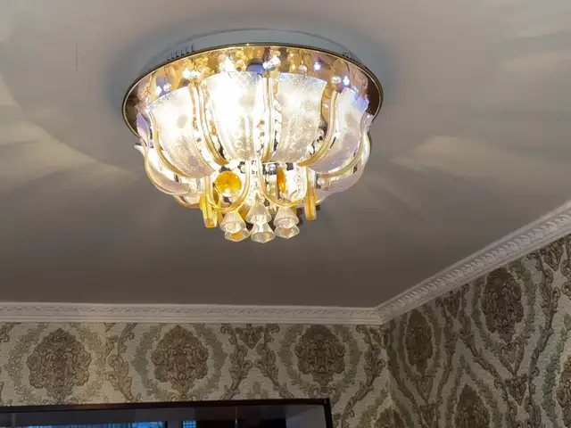 Люстра, Душанбе