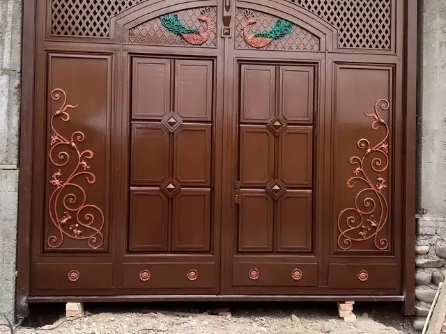 Дарвоза бо фармоиш, Худжанд