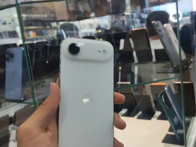 Apple iPhone Air, Душанбе