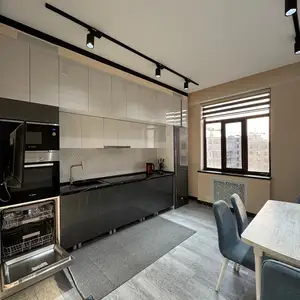 2-комн. квартира, 9 этаж, 110м², Исмоили Сомони, Душанбе