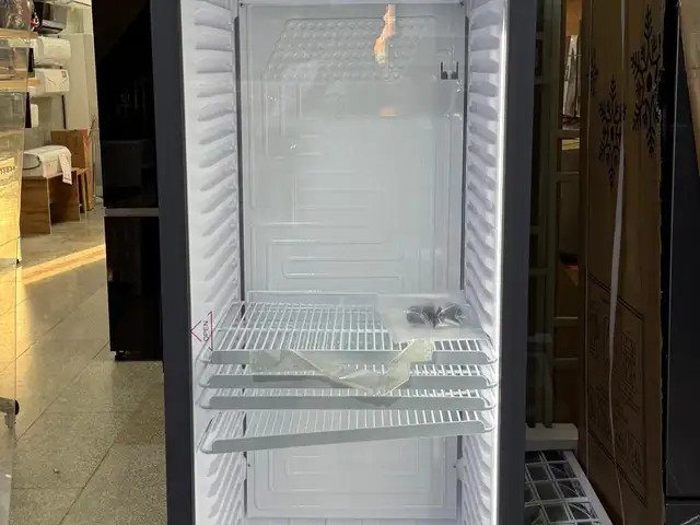 Витринный холодильник, Душанбе