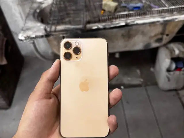 Apple iPhone 11 Pro, 64 gb, Gold, Худжанд