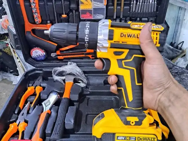 Шуруповерт DeWalt 48V, Бохтар (Курғон-Теппа)