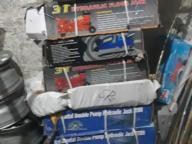 Домкрат, Душанбе