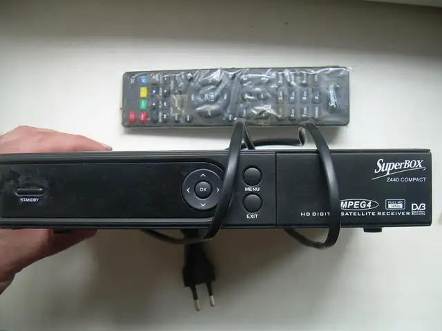 Тюнер спутниковый цифровой SuperBox Z440, Душанбе
