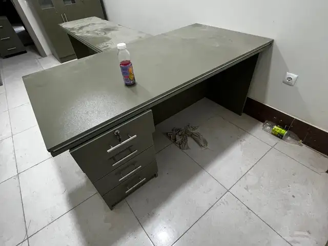 Стол руководителя, Душанбе