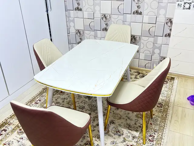 Стол и стулья, Душанбе