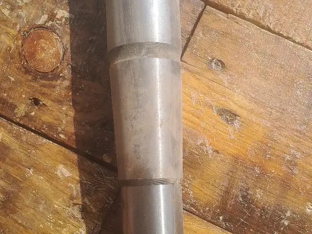 Палец рессоры сапфы, Шахритус
