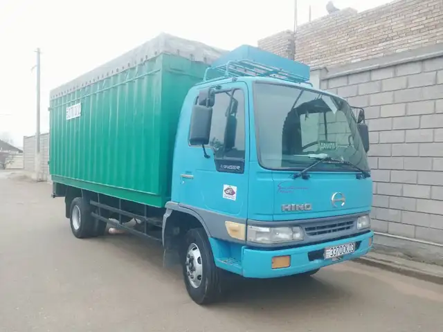 Бортовой грузовик Hino, 1997, Бохтар (Курган-Тюбе)