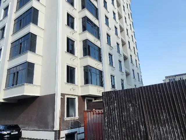 2-комн. квартира, 3 этаж, 53 м², 28 мкр, Усмончон, Хуҷанд