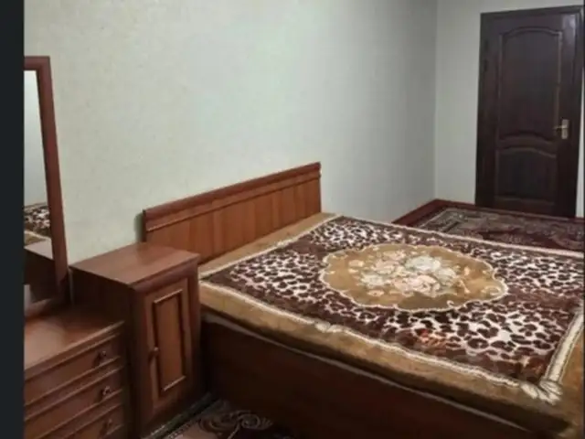 2-комн. квартира, 3 этаж, 70м², Универмаг, Хуҷанд