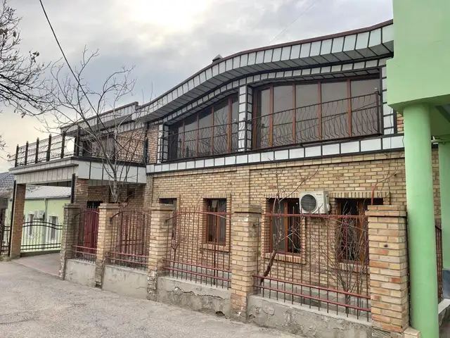 2 этажн. 9-комн. дом, 5 соток, Мир, Хуҷанд