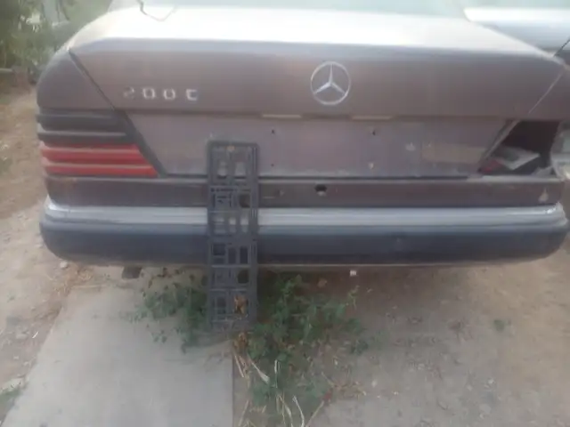 Mercedes bens w124 на запчасти, Худжанд