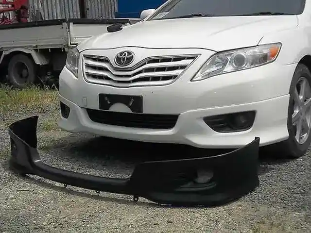Накладка se на передний бампер для Toyota Camry 2 2010-2011, Душанбе