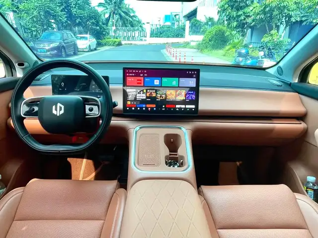 Leapmotor C16