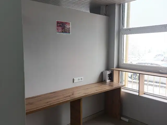 Помещение под офис, 10м², Зарафшон, здание магазина Мастерок, Душанбе