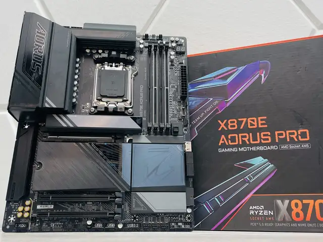 Материнская плата Gigabyte X870E AORUS ELITE WIFI7, Душанбе