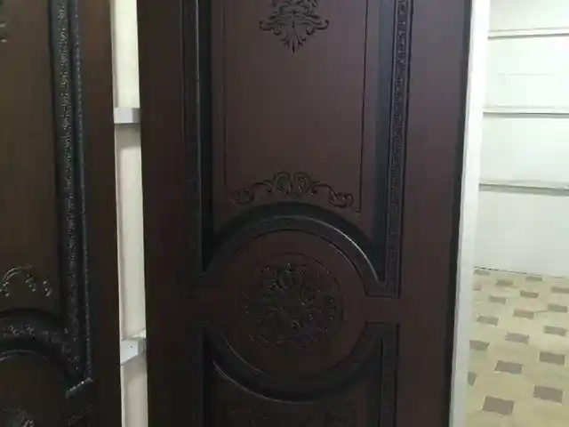 Дверь, Душанбе