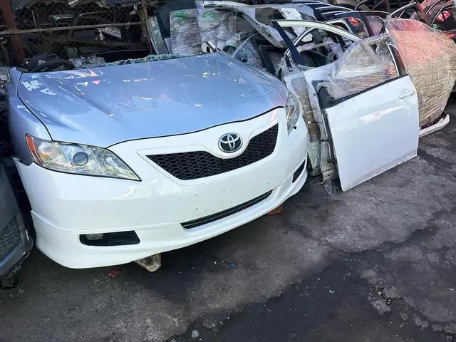 Капот от Toyota Camrу, Душанбе