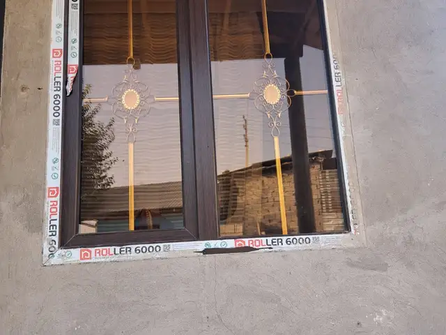 Тирезахо, Душанбе