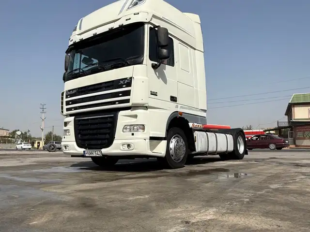 Седельный тягач DAF XF 105 460, 2013, Вахдат