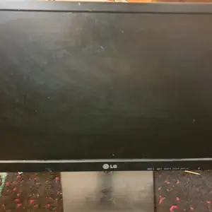 Монитор LG Flatron E2242C-BN, Душанбе